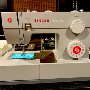 Singer 4411 heavy duty
